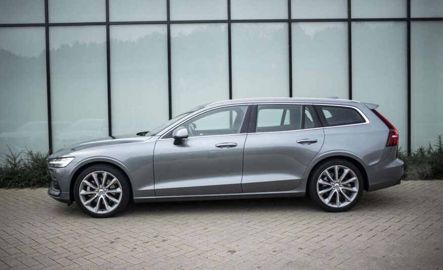 Volvo V60 2.0 T4 Momentum Pro